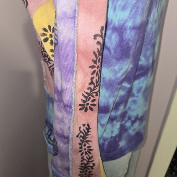 Colorful Boho Long Sleeve Top - Picture 7 of 11